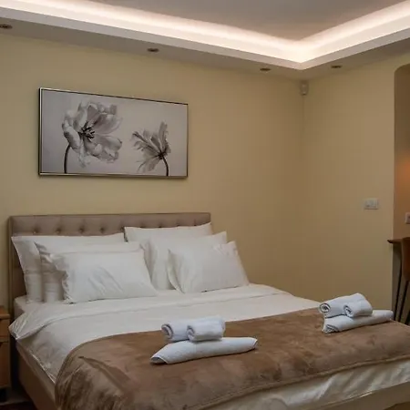 N10 Apartment